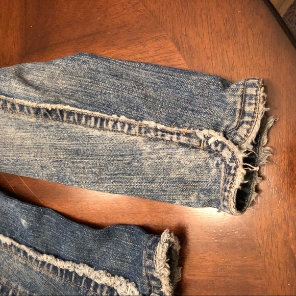 Hikit embroidered jean jacket, size S - Picture 6 of 6